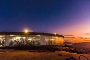 Timanfaya National Park: Evening Tour with Volcano Dinner