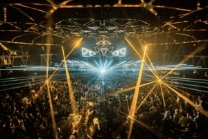 パーティーバス、無料ドリンク、VIP入場付きのベガスクラブクロールNo.1