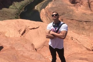 Antelope Canyon and Horseshoe Bend Day Trip