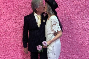 Las Vegas: Bryllupsseremoni i Area 51 + fantastisk fotografering
