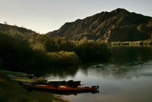 Gita in campeggio a Las Vegas dalla base della diga di Hoover, Black Canyon