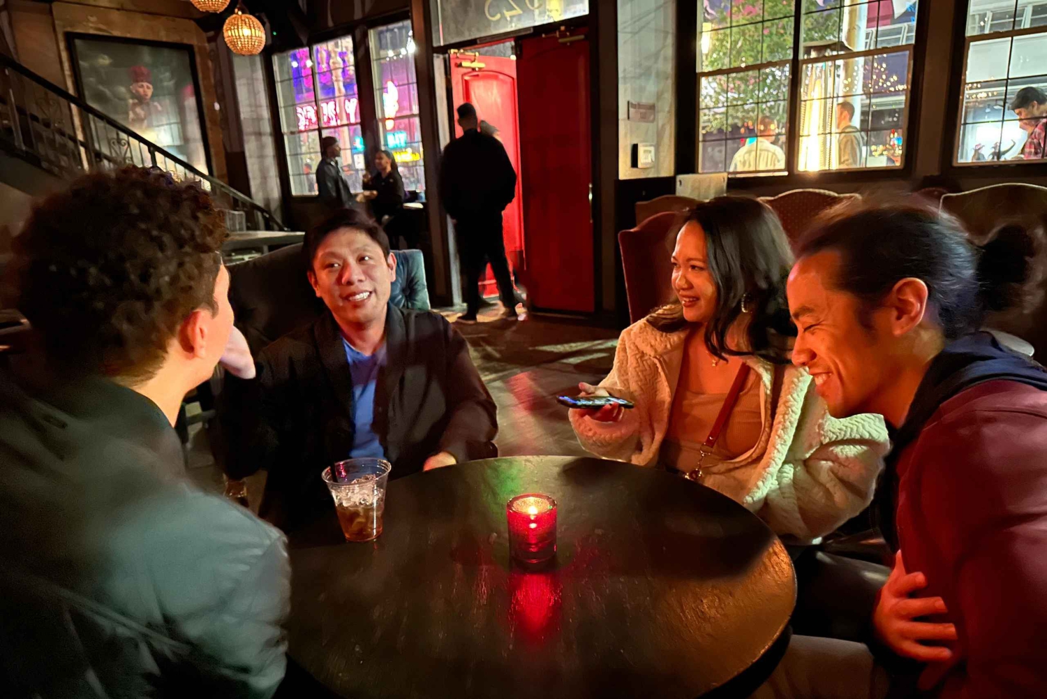 ラスベガスのダウンタウン: フリーモント ストリートのバー巡り