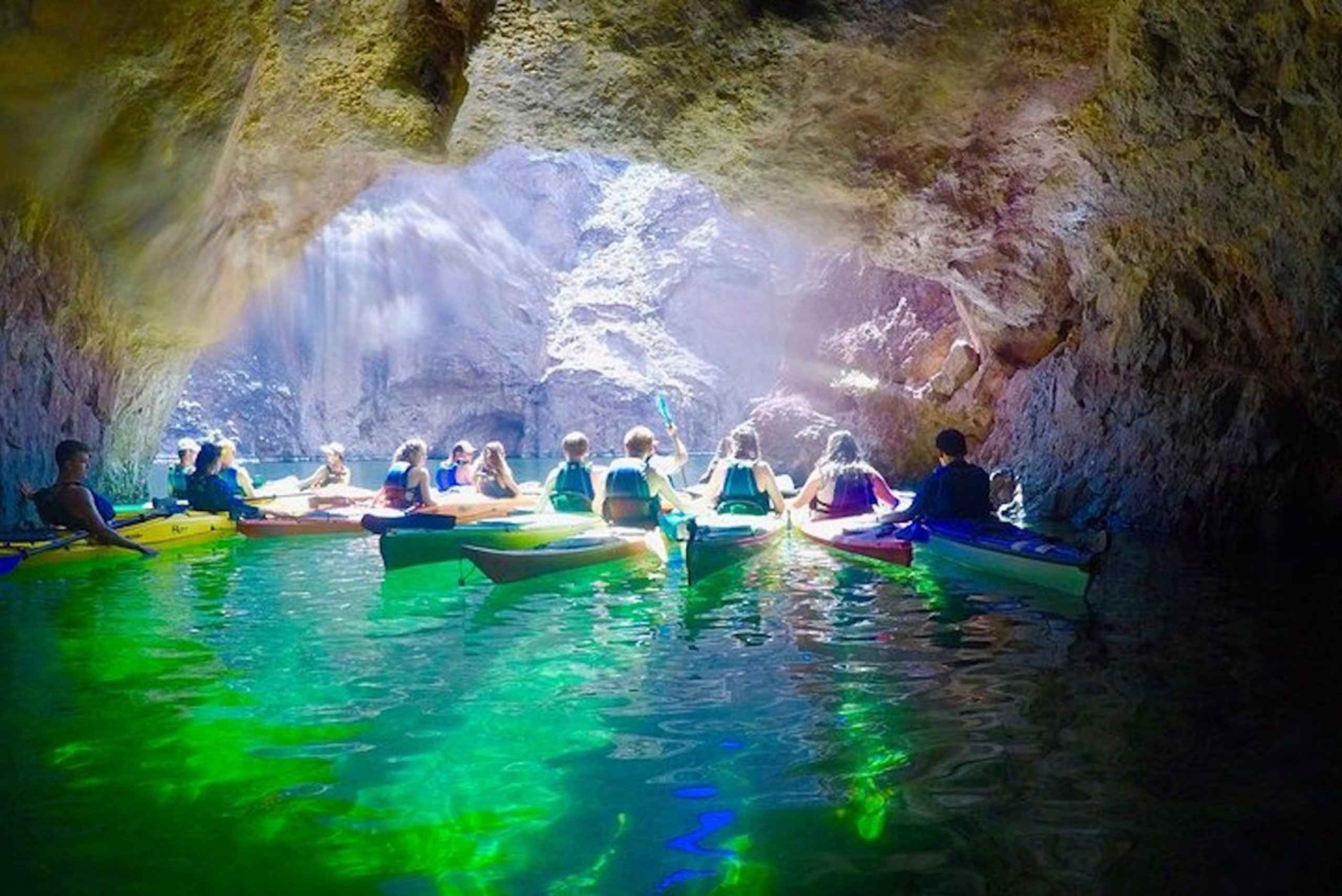 De Las Vegas: Tour guiado de caiaque na caverna Emerald