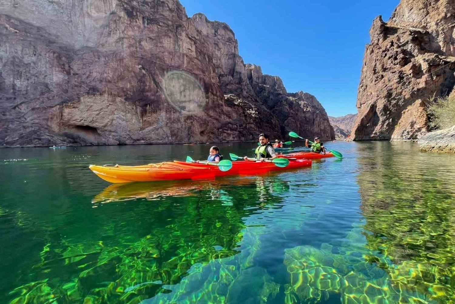 Da Las Vegas: Tour della Grotta di Smeraldo in kayak