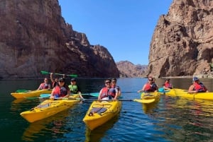 Desde Las Vegas Excursión en Kayak a la Cueva Esmeralda