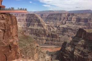 Из Лас-Вегаса: Полудневный тур в Гранд-Каньон с ночевкой в номере