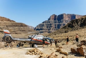 Depuis Las Vegas : survol du Grand Canyon en hélicoptère avec champagne
