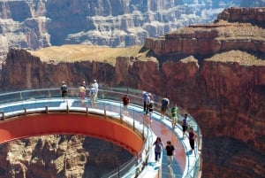 Z Las Vegas: Grand Canyon Skywalk Express Helicopter Tour