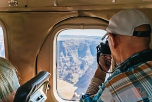 Depuis Las Vegas : Tour du Grand Canyon en avion (West Rim)