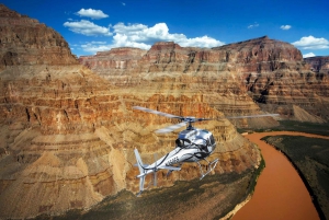 Depuis Las Vegas : Circuit en hélicoptère sur la rive ouest du Grand Canyon