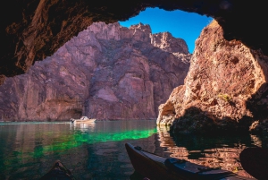 Desde Las Vegas Excursión guiada en kayak por la Cueva Esmeralda
