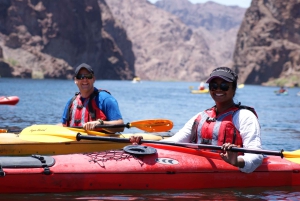 Desde Las Vegas Excursión guiada en kayak por la Cueva Esmeralda