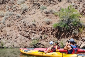 Desde Las Vegas Excursión guiada en kayak por la Cueva Esmeralda