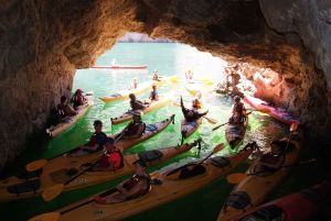 Desde Las Vegas Excursión guiada en kayak por la Cueva Esmeralda