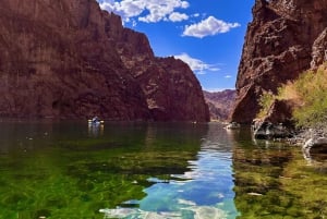 From Las Vegas: Hoover Dam Kayak Trip with 6 Hot Springs