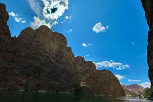 From Las Vegas: Hoover Dam Kayak Trip with 6 Hot Springs