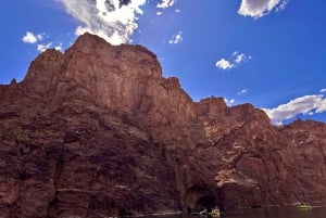 From Las Vegas: Hoover Dam Kayak Trip with 6 Hot Springs