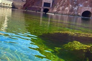 From Las Vegas: Hoover Dam Kayak Trip with 6 Hot Springs