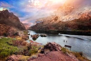 Von Las Vegas aus: Kajak-Tour bei Mondschein auf dem Colorado River