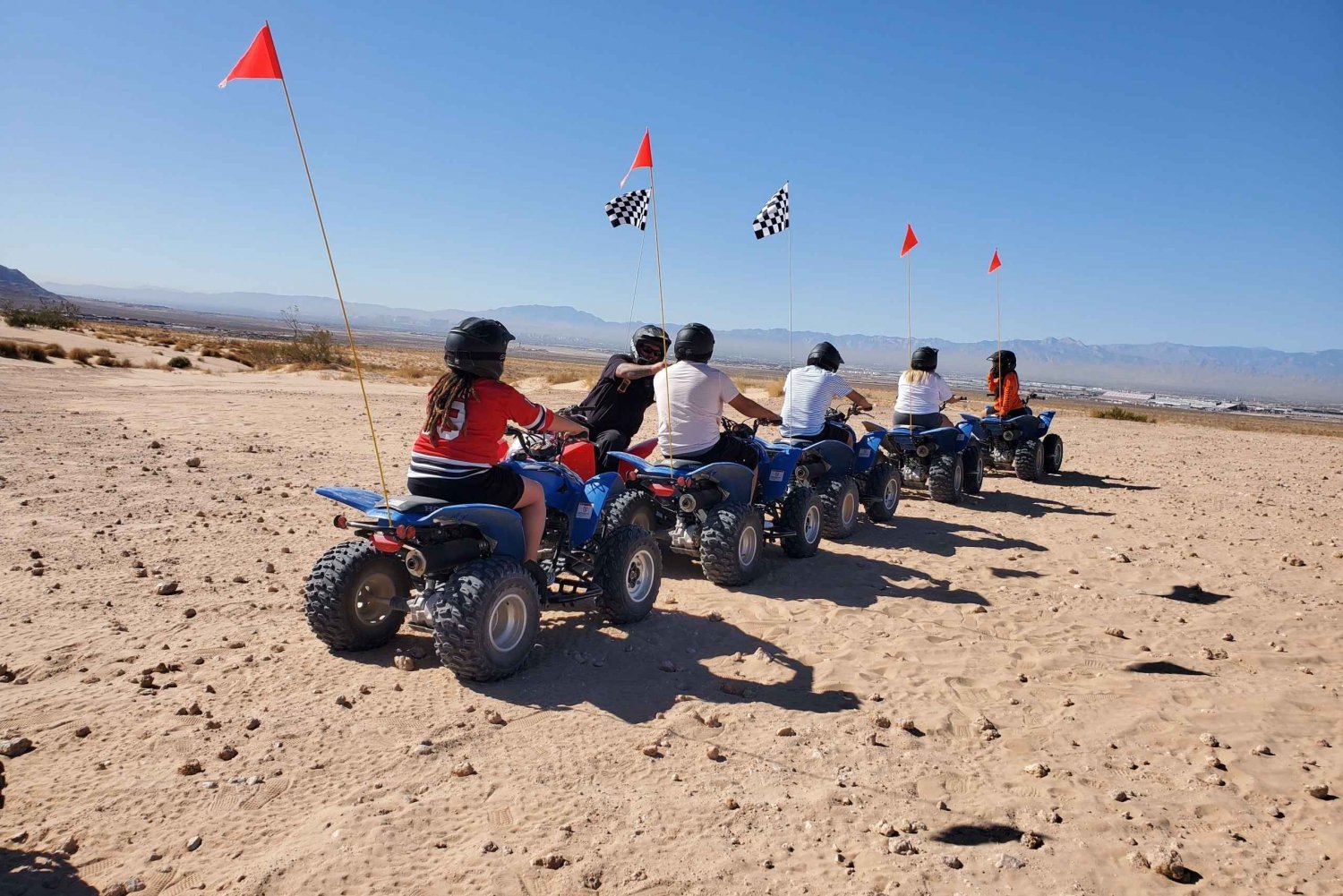 Fra Las Vegas: Nellis Dunes ATV-tur med skytteltransport