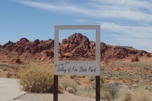 Vanuit Las Vegas: Valley of Fire tour met kleine groepen