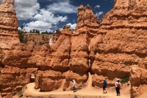 Von Las Vegas aus: Geführte Tagestour zum Zion und Bryce Canyon