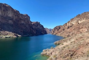 Da Willow Beach: Avventura di un giorno intero in kayak alla Grotta di Smeraldo