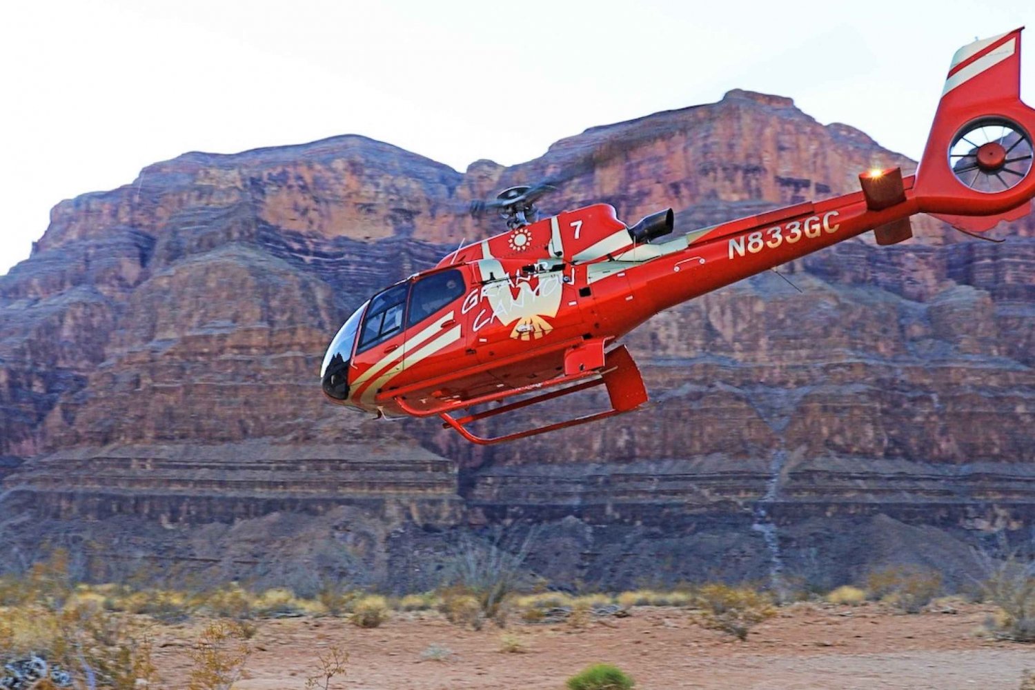 Las Vegas: Grand Canyon Helikopterflug, Bootstour & Skywalk