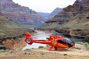 Recorrido en helicóptero por el Gran Cañón con rafting en el Cañón Negro