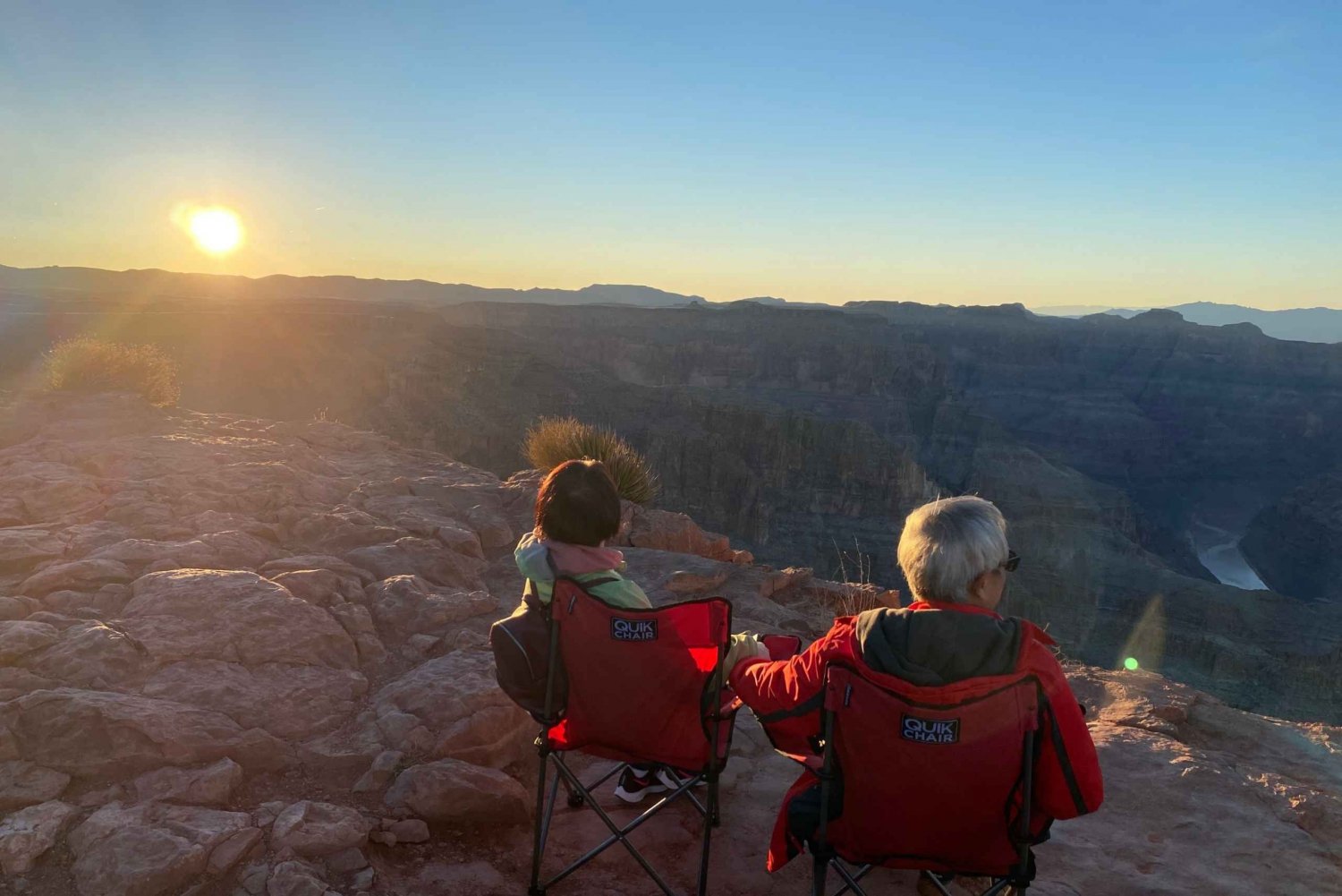 Grand Canyon West: Prywatna wycieczka o zachodzie słońca z Las Vegas