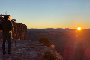 Grand Canyon Ouest : Circuit privé au coucher du soleil depuis Las Vegas