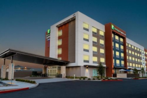 Holiday Inn Express & Suites - Las Vegas - E Tropicana, an IHG Hotel