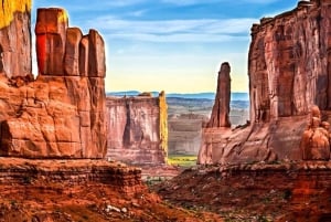 Z Las Vegas: wycieczka łączona do zapory Hoovera i Red Rock Canyon