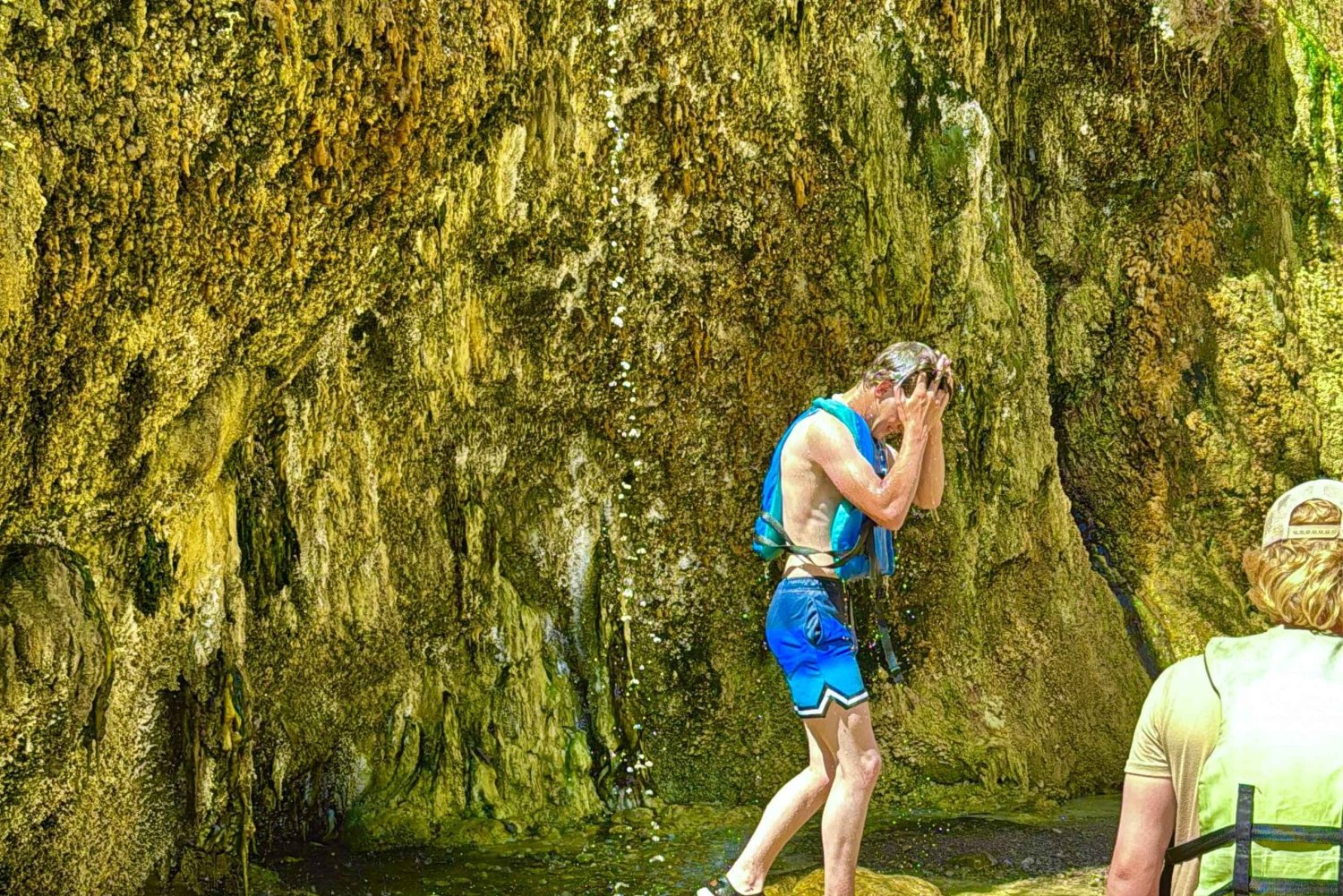 Wanderung zu den heißen Quellen im Goldstrike Canyon Sechs dampfende Wasserfälle