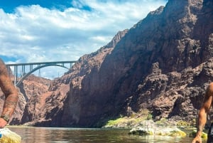 Wanderung zu den heißen Quellen am Goldstrike Canyon mit sechs dampfenden Wasserfällen