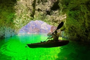 Emerald Cave: Kayaking Tour with Guide & Hike to CR Overlook