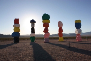 Las Vegas: tour delle 7 Magic Mountains e osservazione delle stelle nella Death Valley