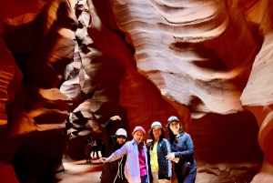 Лас-Вегас: однодневная экскурсия в каньон Антилопы для небольшой группы