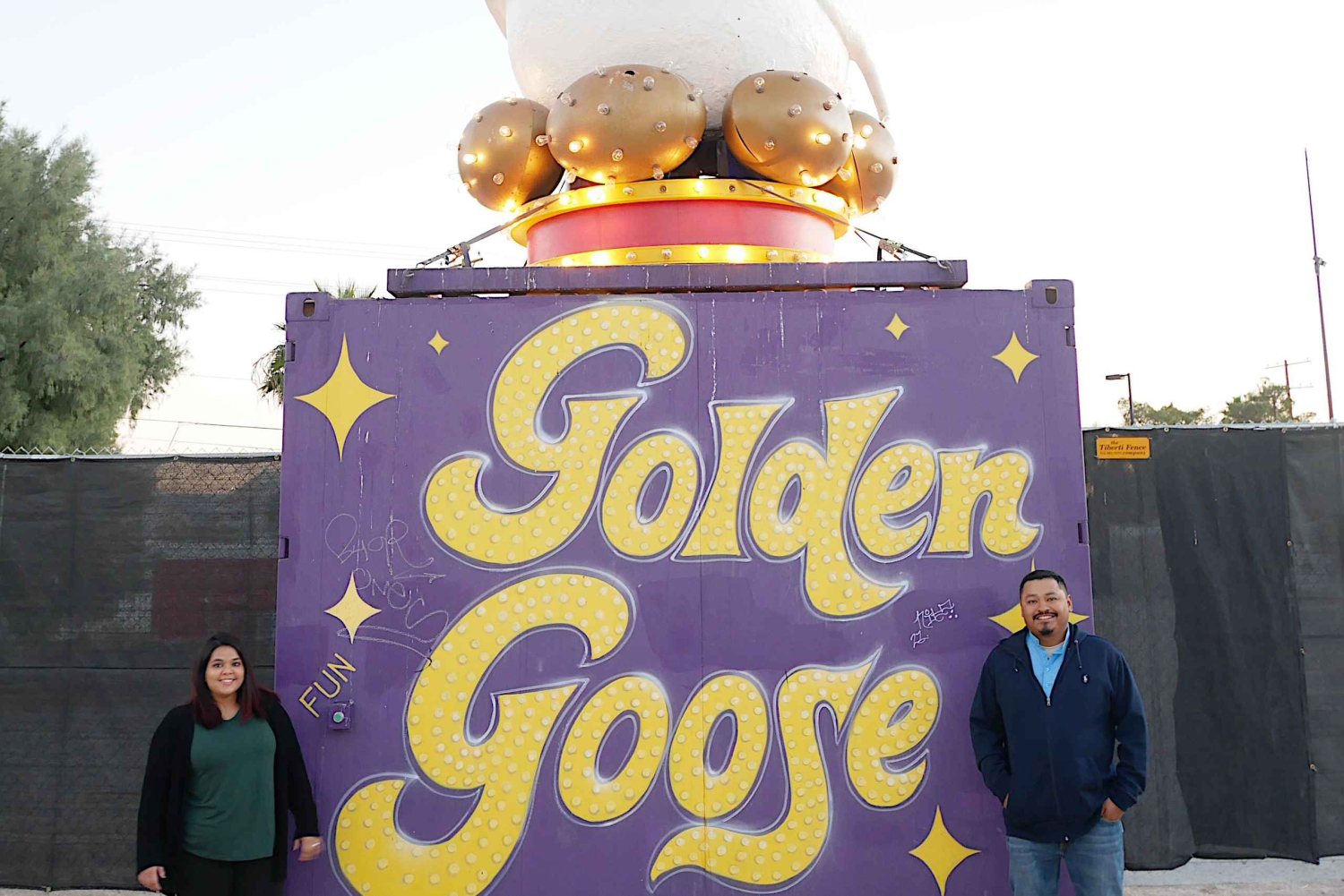 Las Vegas : Visite du quartier des arts avec promenade en limousine, bulles et repas