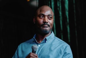 Las Vegas: Stort svart komedieshow med drink