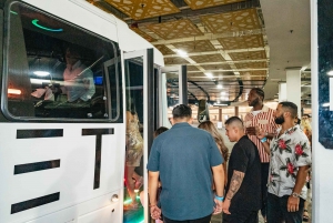 Las Vegas: Club Crawl i imprezowy autobus z darmowymi napojami