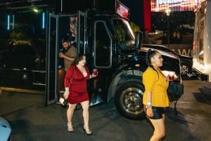 Las Vegasissa: Club Crawl ja bilebussi, jossa on ilmaisia juomia