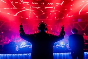 Las Vegas: Rota das Discotecas com Autocarro de Festa, Bebidas e Entrada Rápida