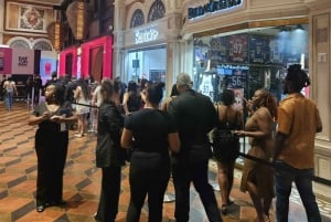 Las Vegas: Rota das Discotecas com Autocarro de Festa, Bebidas e Entrada Rápida