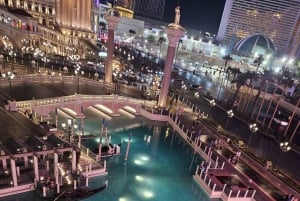 Las Vegas: Rota das Discotecas com Autocarro de Festa, Bebidas e Entrada Rápida
