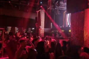 Las Vegas: Rota das Discotecas com Autocarro de Festa, Bebidas e Entrada Rápida