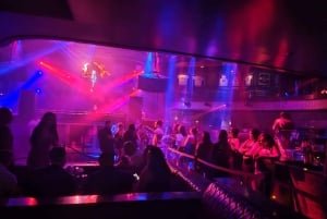 Las Vegas: Rota das Discotecas com Autocarro de Festa, Bebidas e Entrada Rápida
