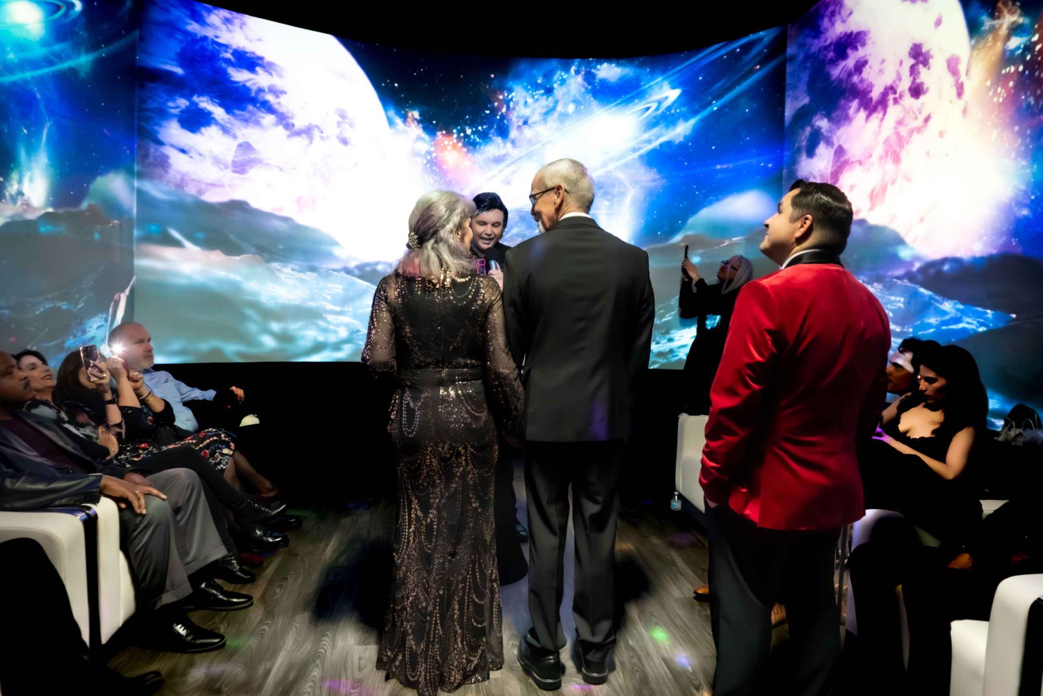 Las Vegas : Mariage dans l'espace cosmique + Photographie spectaculaire