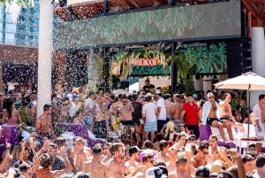 Las Vegas: Day Club Pool Party med gratis drinks og partybus