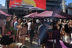 Las Vegas: Day Club Pool Party with Free Drinks & Party Bus